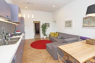 Stylish River-view Apartment - Prague - 3