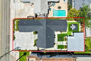 Luxury 2 separated Villa in Huntington Beach - 3