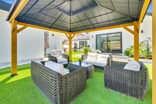 Luxury 2 separated Villa in Huntington Beach - 9