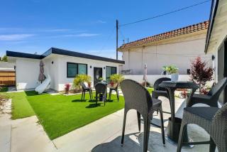 Luxury 2 separated Villa in Huntington Beach - 5