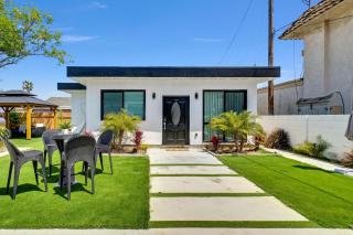 Luxury 2 separated Villa in Huntington Beach - 4