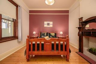 Armadale House - Kingscote - 9