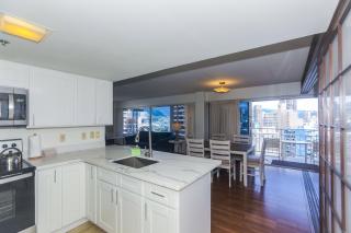 Ilikai Tower 1909 City View 2BR - Honolulu - 2
