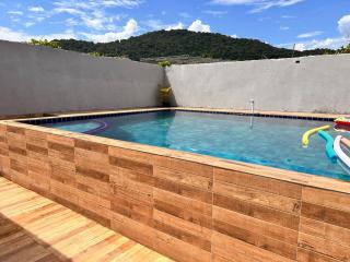 Casa espaçosa em Mongaguá, piscina 5x5 - Mongaguá - 3