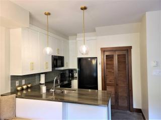 Ski-In Out Pool & Spa - Etoile 1510-19 - Mont-Tremblant - 5