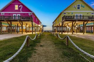 Flamingo - A Large 5BD Beachfront, Hot Tub with Indoor and Outdoor Entertainment - Bolivar Peninsula - 3