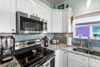 Jolly Roger - Themed Beachfront 5BR with Arcade - Gilchrist - 2