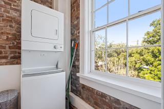 Big Groups! Walk To River Street Bars Shopping 1-4 - 2