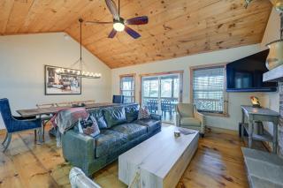 Sapphire Valley Resort Cabin with Fireplaces and Grill - Sapphire - 8