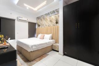 1 bedroom Luxury Shortlet Apartment in Osapa London, Lekki - 3