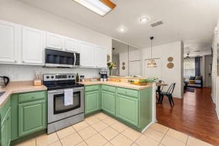 Bali Bliss at Oaks - Full Kitchen , Near I75 - 7