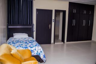 4 Bedroom all ensuite "Milk & Honey" Home in Adeniyi Jones Ikeja - Ikeja - 3