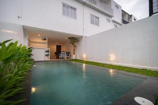 Artha Villa Pererenan By Fays Hospitality - Canggu - 9
