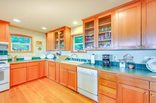 Hood Canal Home with Stunning Views and Private Beach - Brinnon - 1
