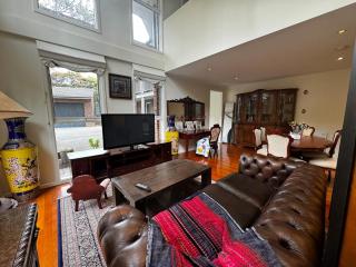Granny Unit Self Contained Double Storage WIFI POOL PARKING - 4