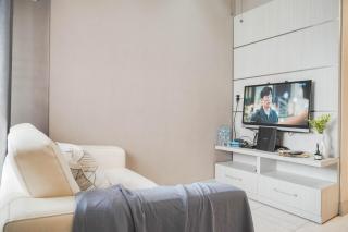 Warm and Homey 1BR at Teluk Intan Apartment By Travelio - 5