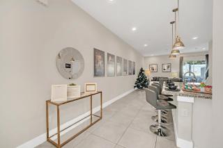 NEW amazing unique dream house 5 Min to Disney - 7