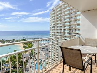 Ilikai Apt 1822-2BR2BA Modern Unit with Ocean &Harbor Views No resort fees - Honolulu - 9