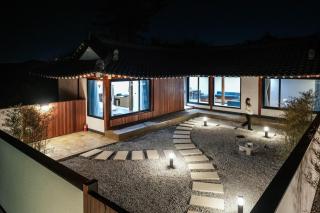 Gangneung Jeodong Hanok Pension newly built - Gangneung - 6