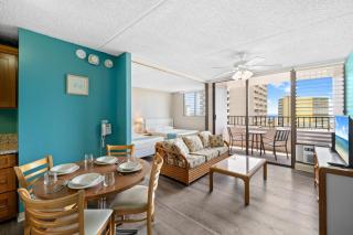 Royal Kuhio 1602 - Spacious Studio with Stunning Mountain Views in the Heart of Waikiki! - Honolulu - 9