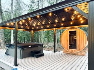 Winter Water Woodlands near Boyne Mountain with Hot Tub and Sauna! - Boyne City - 7