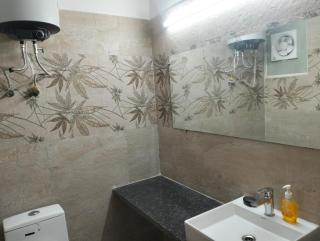 Room Woom - Grander Noida - 5