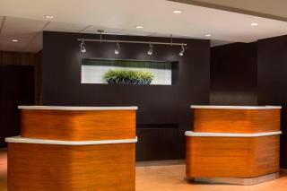 Courtyard by Marriott Champaign - Champaign - 7