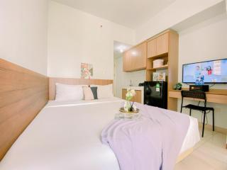 Cozy and Homey Studio at Springlake Summarecon Bekasi Apartment By Travelio - 0