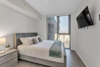 Miami-2BR Brickell Apt - Pool - Gym - 8
