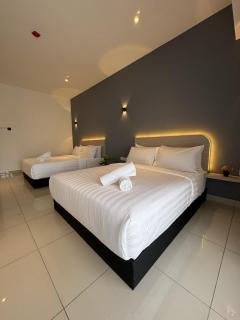 Maca Hotel by Sky Hive - George Town - 8