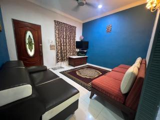 Rerama Homestay Langkawi 5 minutes driving to Chenang Beach, kitchen, Wifi, parking, village vibes - Pantai Cenang - 8