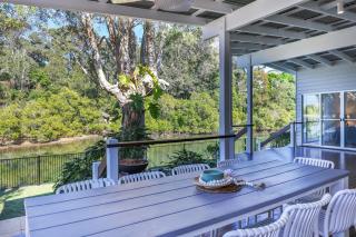 Luxury Waterfront Stay at Tallebudgera Creek - Gold Coast - 4