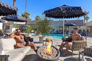 Casa Oliver Hotel & Resort - A Men's Clothing Optional Resort in Palm Springs - Palm Springs - 3