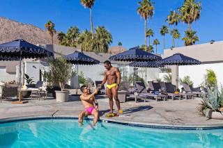 Casa Oliver Hotel & Resort - A Men's Clothing Optional Resort in Palm Springs - Palm Springs - 2