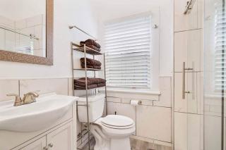 Stylish Renovated Shotgun Home Near French Quarter - 2