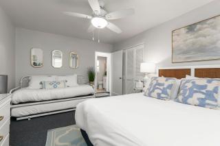 Bayfront 1-BR with Stunning View Steps to the Sand - 7