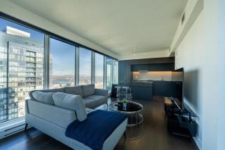 3 BD Penthouse with City View - Montreal - 0