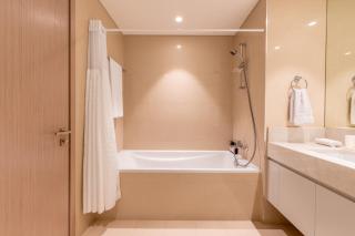 Lux 2br apt in downtown DXB - 6