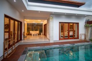 Canggu City Center and Popular place near by Walk! 2BDR Villa with Private Pool in CANGGU - Canggu - 0