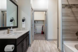 Urban Oasis Suite - Frisco - 2