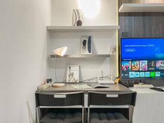 Best Deal and Homey Studio Apartment at Amethyst By Travelio - 6