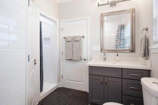 Modern 3 Bedroom in Mid City - New Orleans - 8