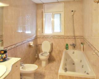 Spacious Chalet with Private Pool in Miami Platja - Miami Platja - 4