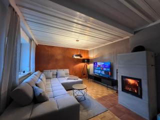 Stay Nice Thermen-Glück 3BR 100qm Whirlpool-Badewanne - Bad Aibling - 6