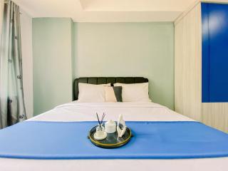 Comfort Living 1BR at Belmont Residence Puri Apartment By Travelio - 8