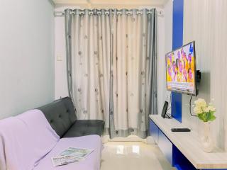 Comfort Living 1BR at Belmont Residence Puri Apartment By Travelio - 3