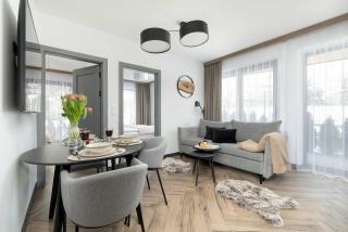 Apartament Oberconiówka SPA & Jacuzzi Zakopane by Renters Prestige - Zakopane - 0