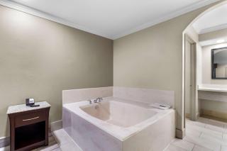 Americas Best Value Inn Houston Heights at I-45 - Houston - 7