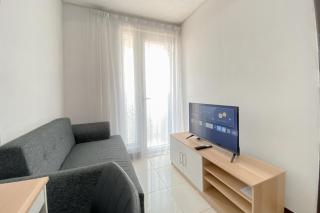 Cozy and Homey 1BR Boutique Kemayoran Apartment By Travelio - 6