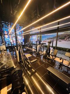 Cleveland Luxury Villa - 5